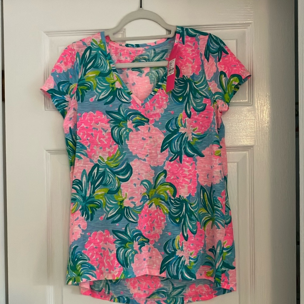Lilly Pulitzer Pink and Blue Fitted Cap Sleeve V-neck Blouse